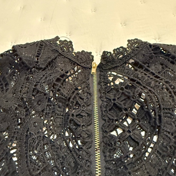 Boohoo Black Lace Cropped Top Size 10 NWT - Picture 5 of 6